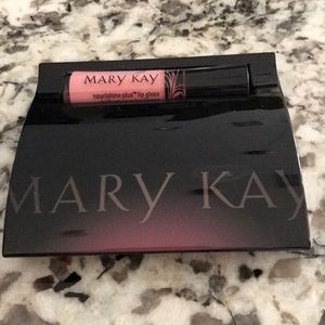 Mary Kay Compact